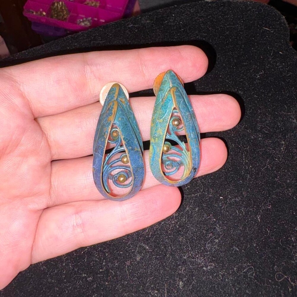 Blue and gold swirl earrings with gold accents #swirl #statement